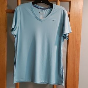Like new Women's Champion XL athletic tee shirt